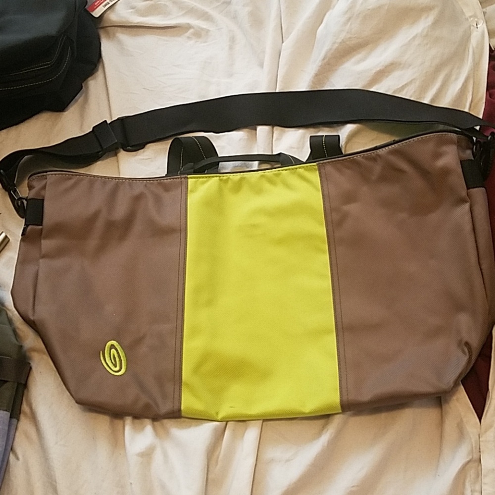 Extra large brown & neon yellow Timbuk2 tote bag